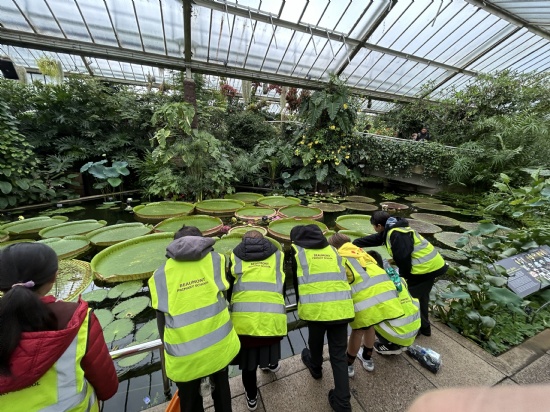 Year 5 visit Kew Gardens